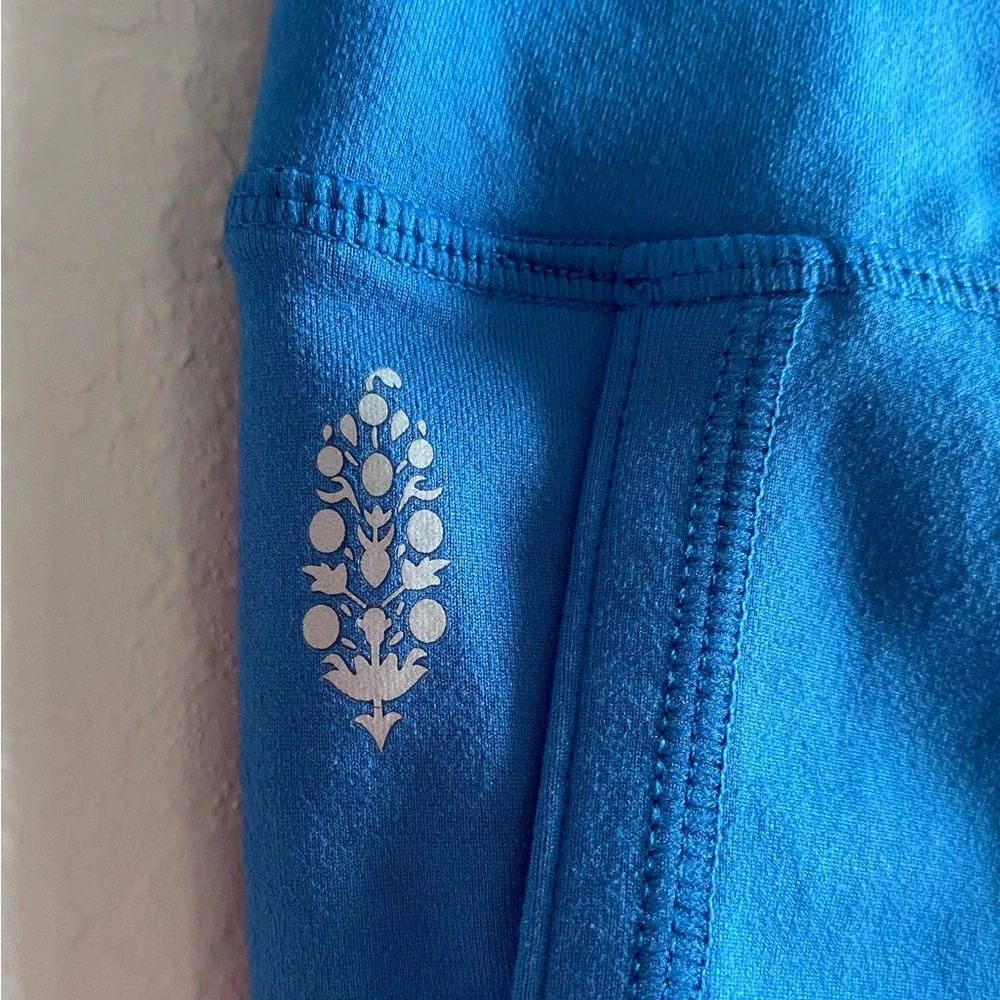 Free People Movement High Rise Infinity Yoga Leggings ~ Size XS - Picture 8 of 9